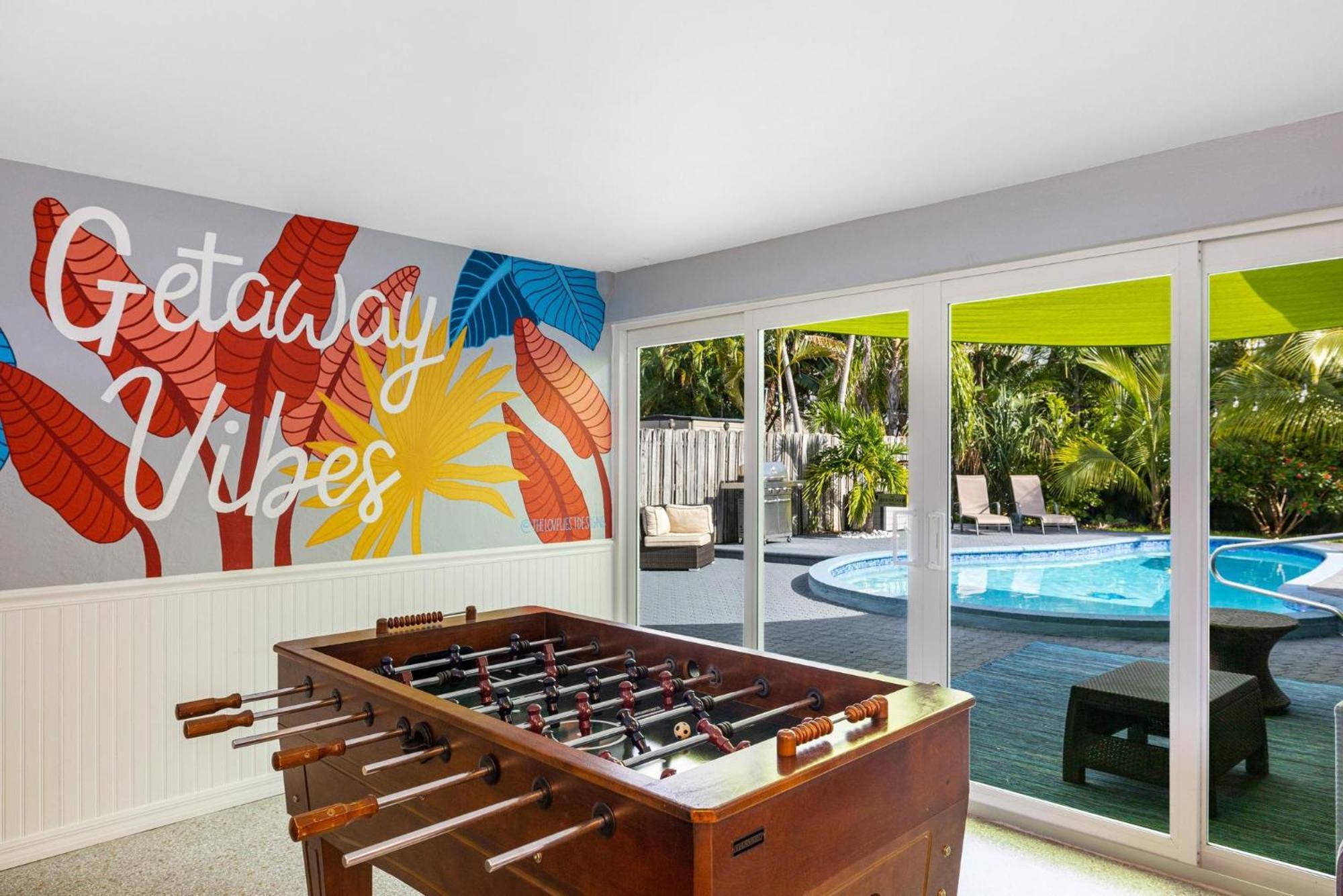 Trendy 3-Bedroom Villa With Saltwater Pool And Yard 劳德代尔堡 外观 照片